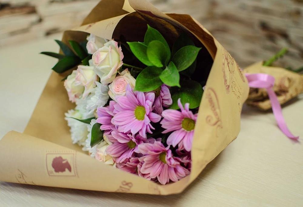 Букет цветов из: Розы и Хризантемы в Горнореченском