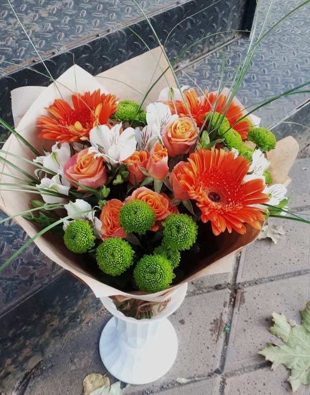 Букет цветов из: Герберы, Хризантемы, Альстромерии и Розы в Горнореченском
