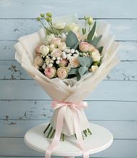 Букет цветов из:  Розы и Лизиантусы в Горнореченском
