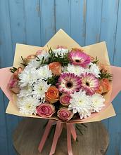 Букет цветов из:  Розы, Герберы и Хризантемы в Горнореченском