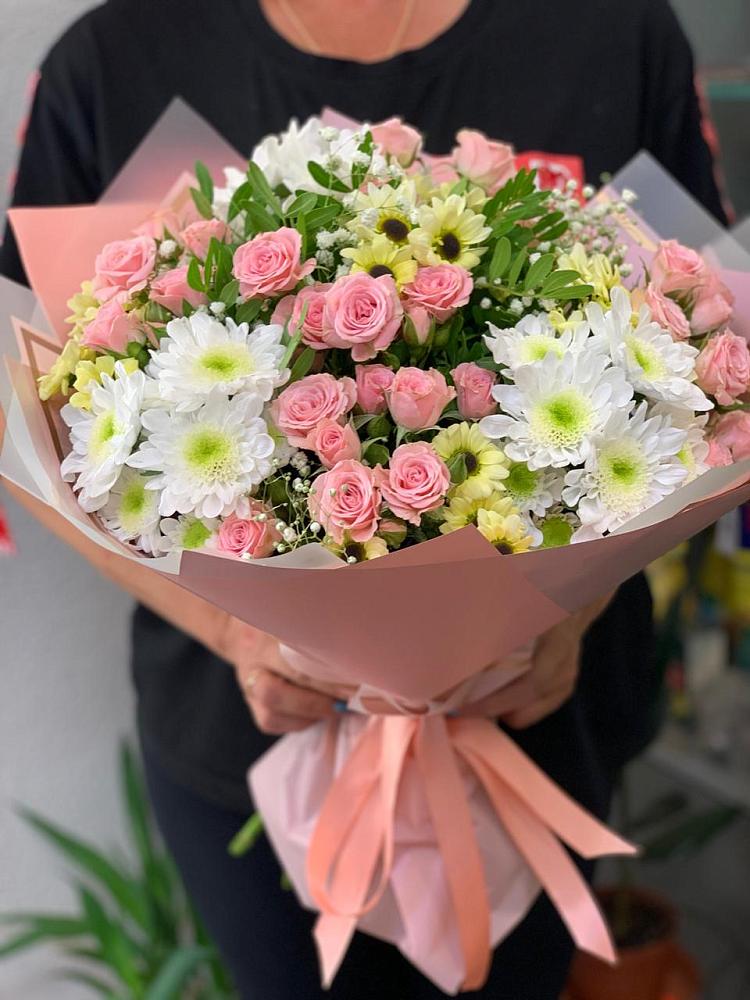 Букет цветов из: Розы и Хризантемы в Горнореченском