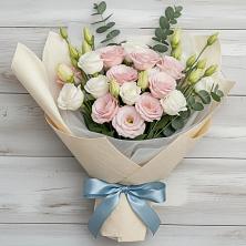 Букет цветов из:  Лизиантусы в Горнореченском