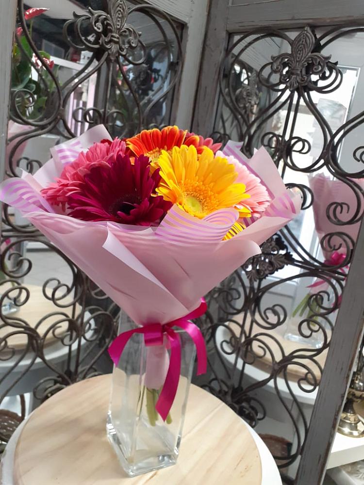 Букет цветов из: Герберы в Горнореченском