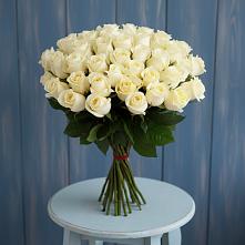 Букет 51 Белая роза Эдлесс Лав в Горнореченском