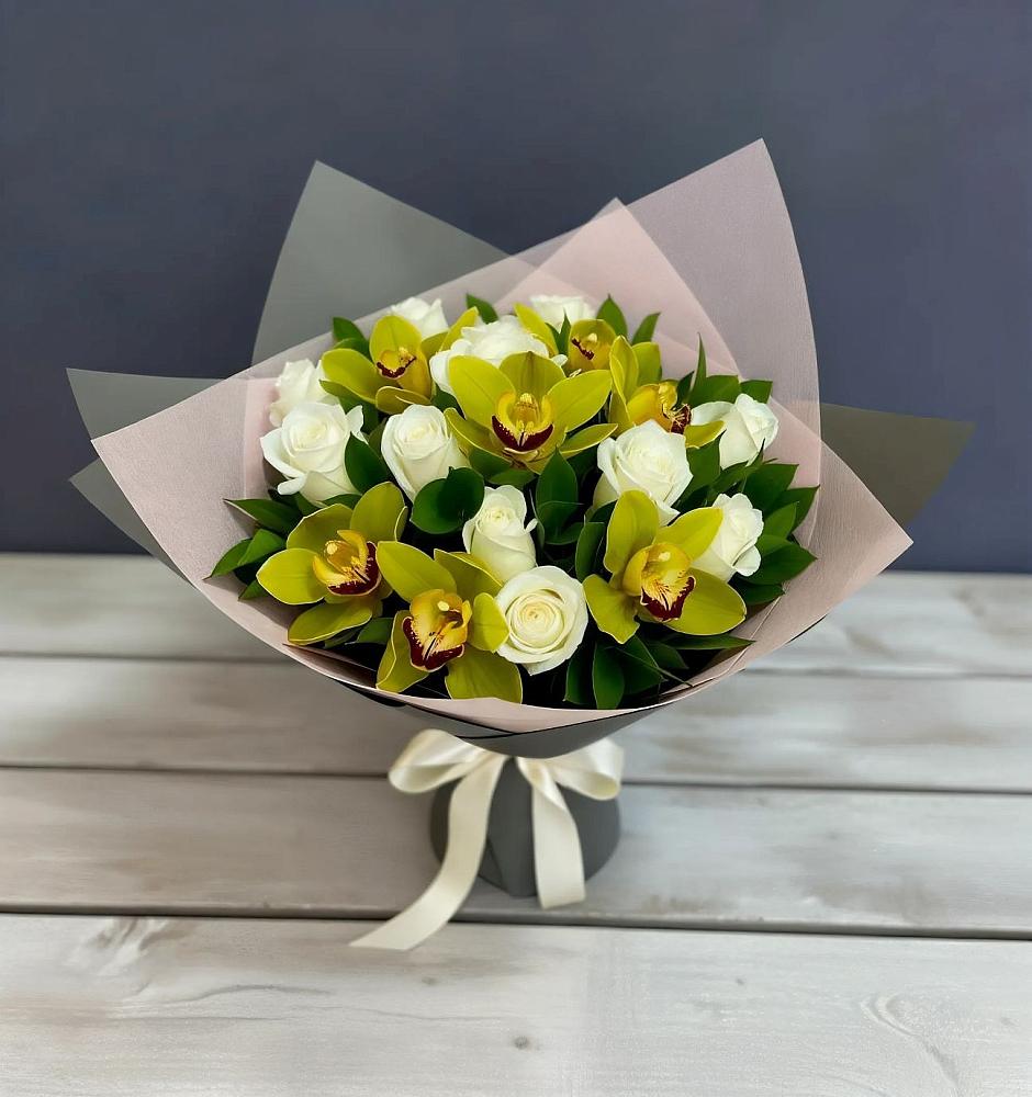 Букет цветов из: Орхидеи и Розы в Горнореченском